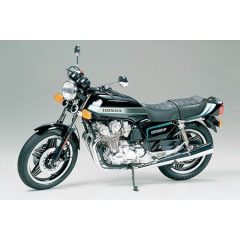 Tamiya Honda CB750F - model la scara