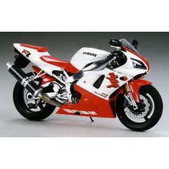 Tamiya Yamaha YZF-R1 - model la scara