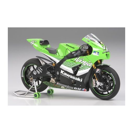 Tamiya Kawasaki Ninja ZX-RR - model la scara