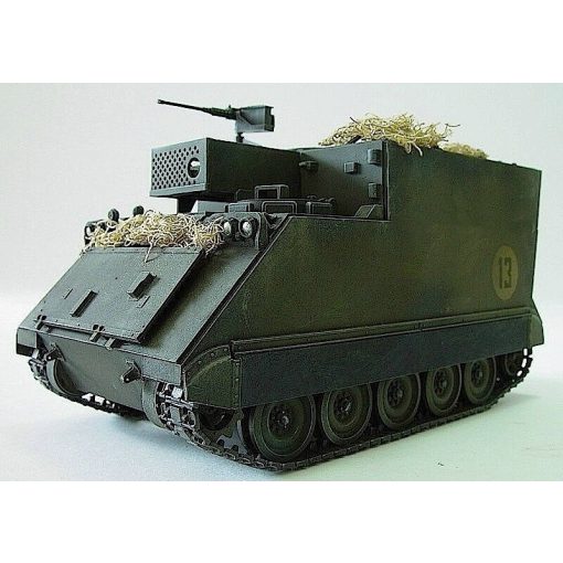 Tamiya U.S. M577 ACP Vehicle - model la scara