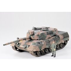 Tamiya West German Leopard A4 - model la scara