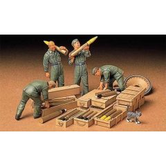 Tamiya German Tank Ammo-Loading Crew - model la scara