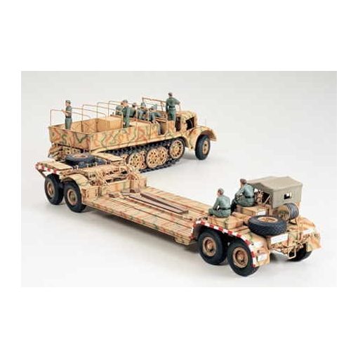 Tamiya German 18T Famo and Tank Transporter - model la scara