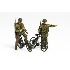   Tamiya British Paratroopers Set - w/Bicycles - model la scara