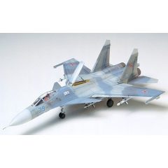 Tamiya Sukhoi SU-27 B2 Sea-Flanker - model la scara