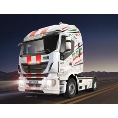 Italeri Iveco HI-WAY 4x2- model la scara