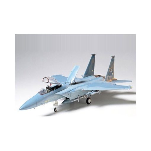 Tamiya McDonnell Douglas F-15C Eagle - model la scara