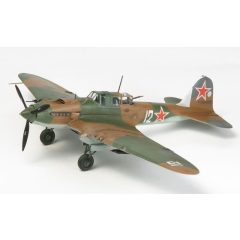 Tamiya Ilyshin IL-2 Shturmovik - model la scara