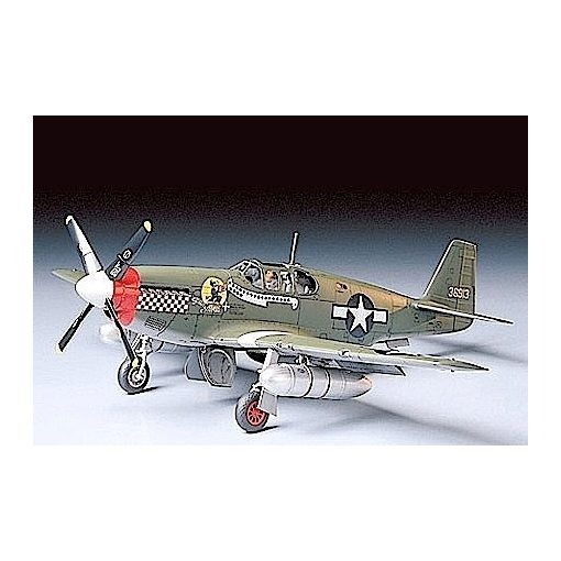 Tamiya NORTH AMERICAN P-51B MUSTANG - model la scara